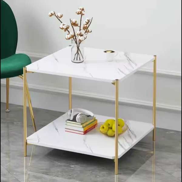 Masuta de moderna cu blat tip marmura si cadru auriu