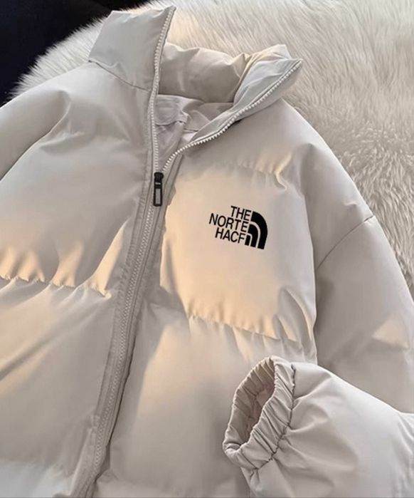 Куртка теплая продам 5 тысяч