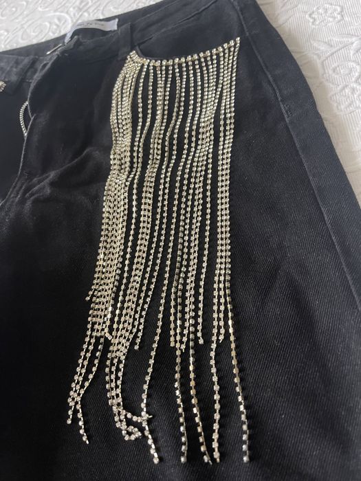 Дънки с камъни и дънки с перли