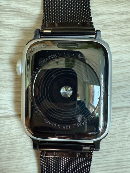 Apple Watch SE Nike Edition
