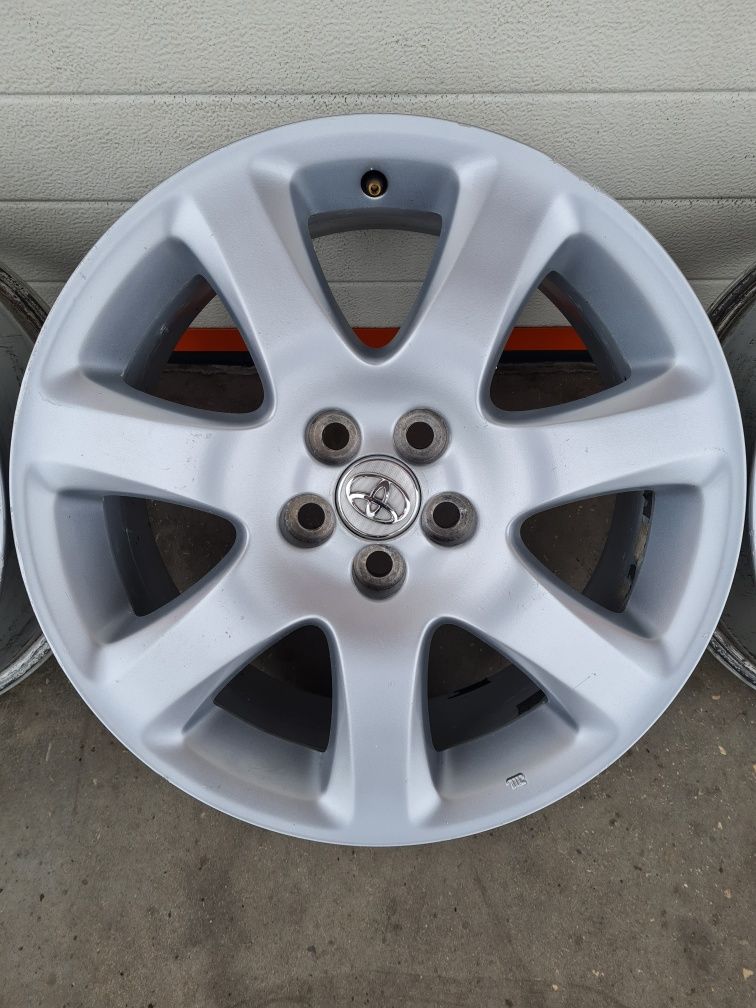 Оригинални джанти за ТОЬОТА TOYOTA R17 5x100 ET45 7J