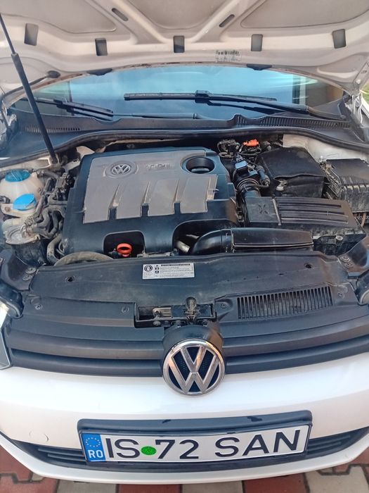 Vând golf 6 1.6 tdi an 2010