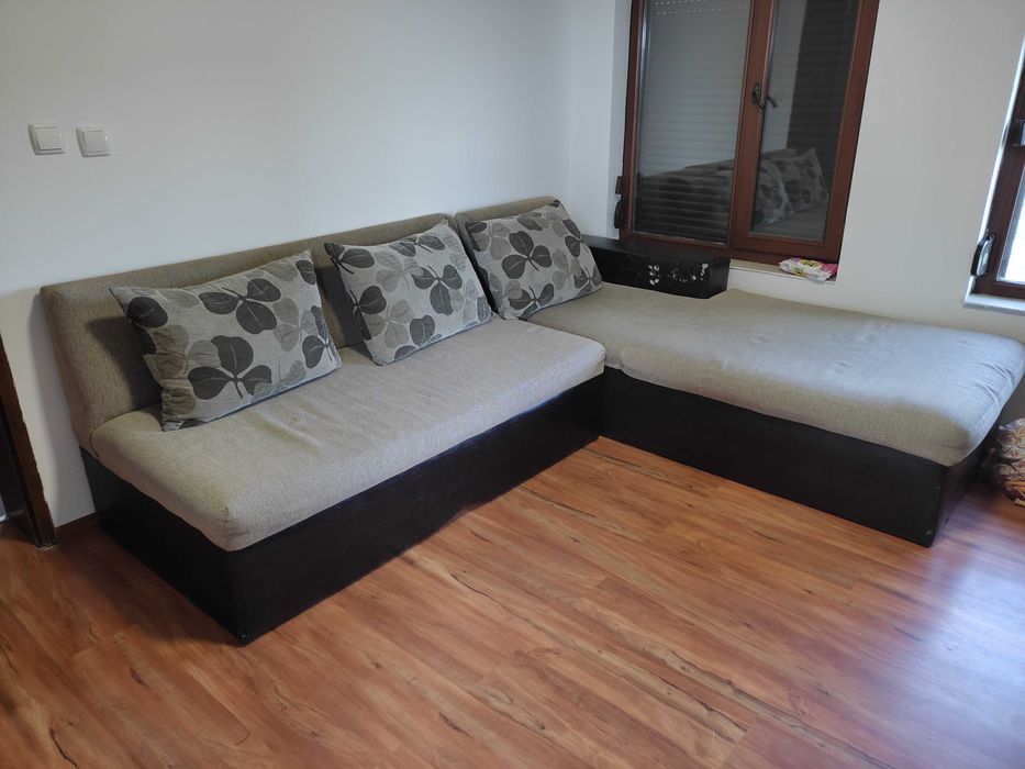 Разтегателен диван, функция сън и ракла