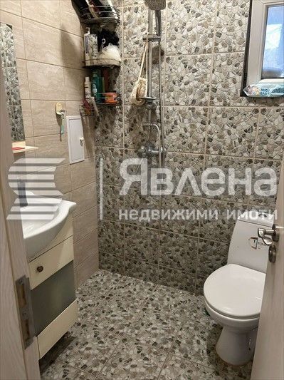 Продава се Тристаен апартамент в Варна, Колхозен пазар - 85 кв.м за 1824 €/кв.м - Снимка #7