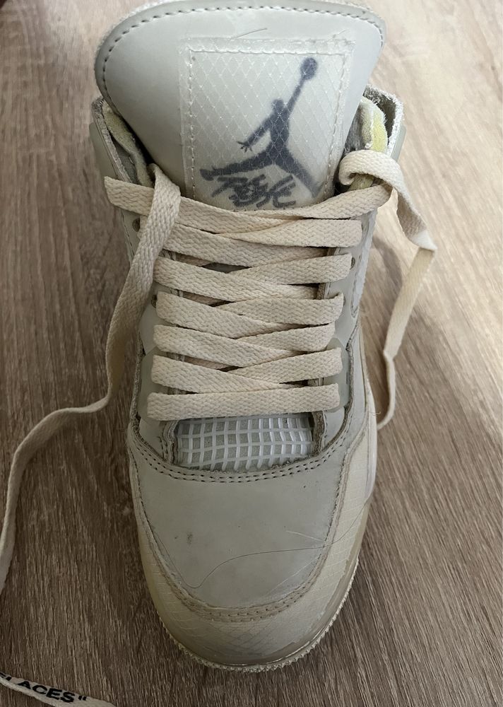 Vand Jordan 4 Retro Off White