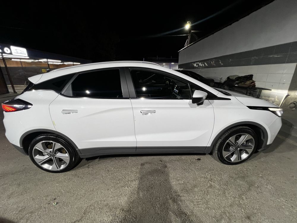 Geely Geometry C (550km) Сотилади