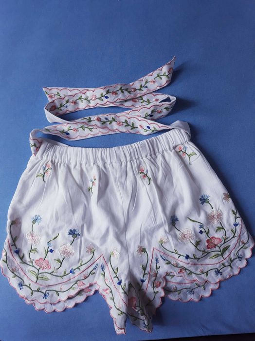 Нови! С хартиен етикет!панталони River Island