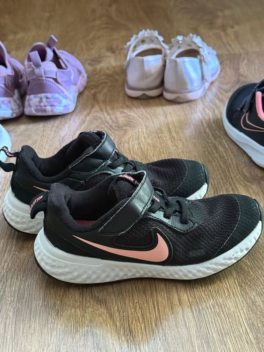 Маратонки Nike 28 номер