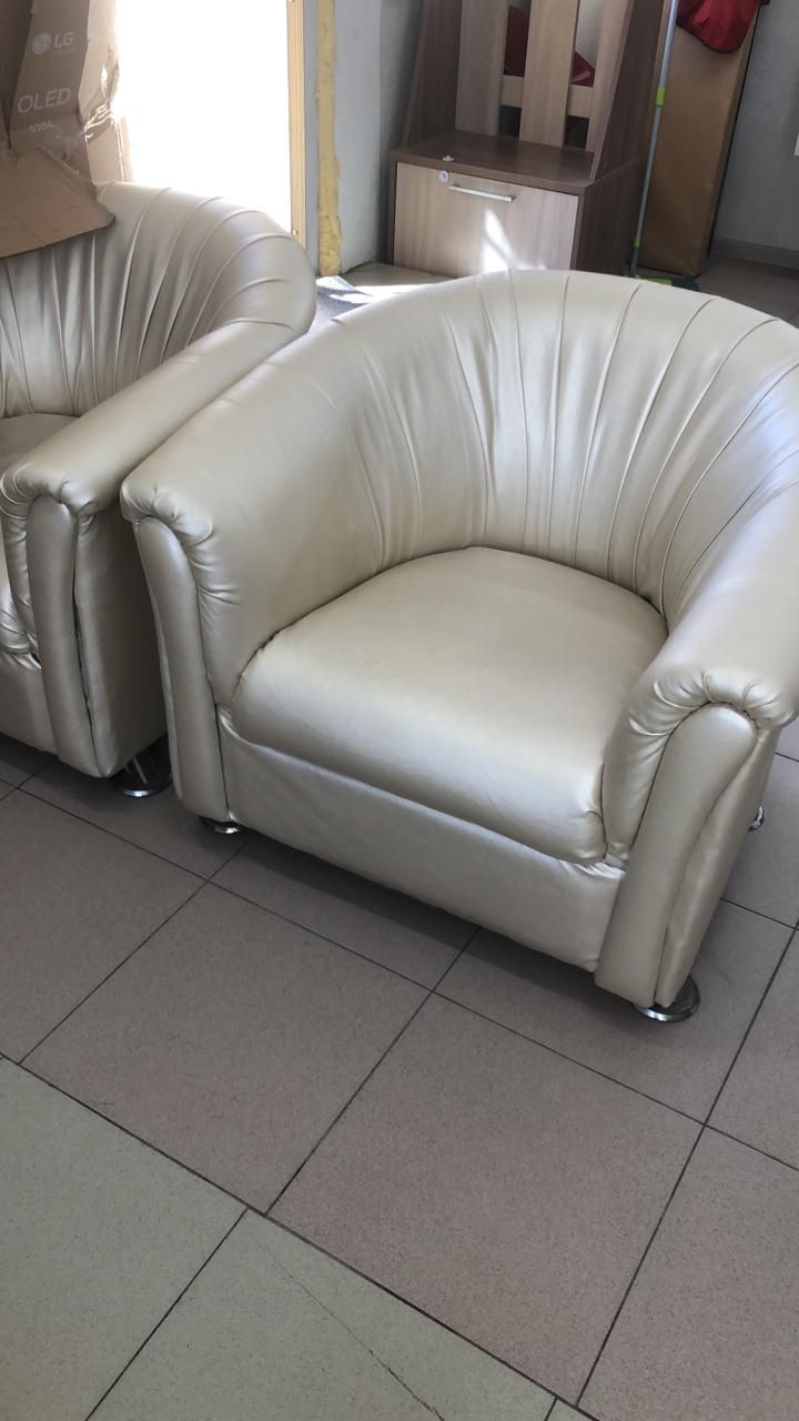 Продам бу диван и кресла состояние отличные