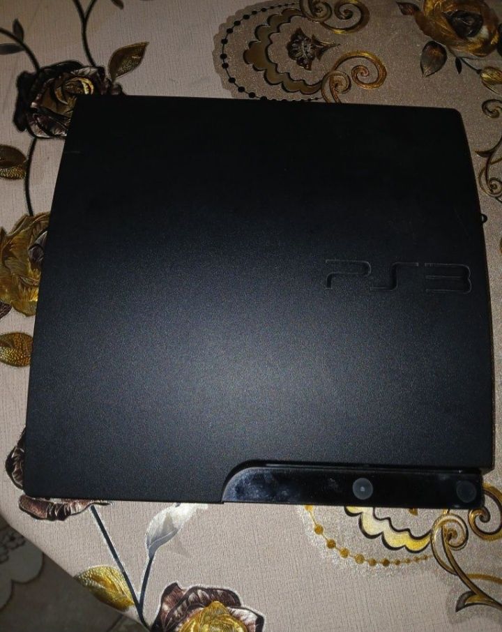 Продаю игровую приставку