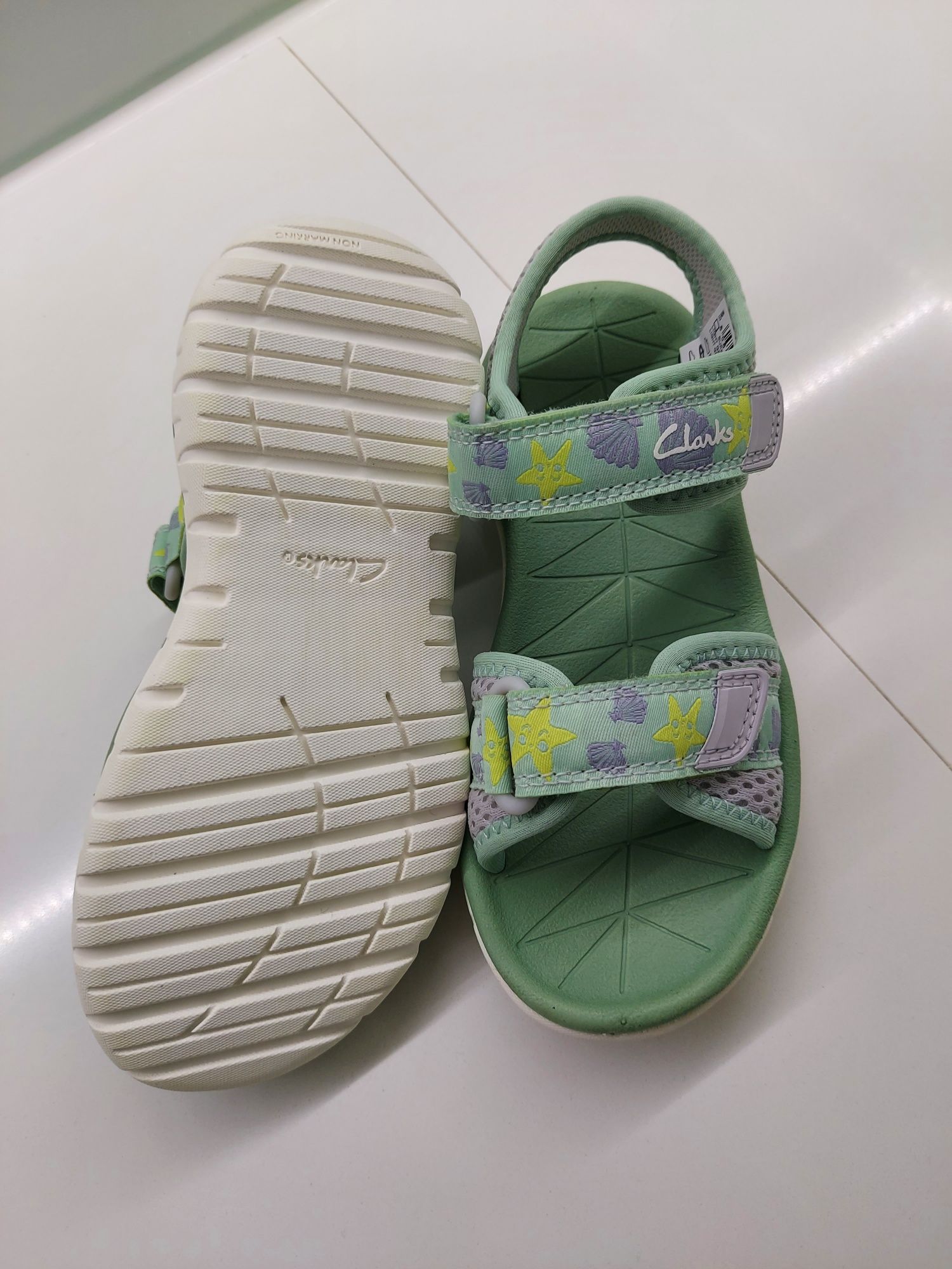 Детски сандали Clarks, номер 29 и 33