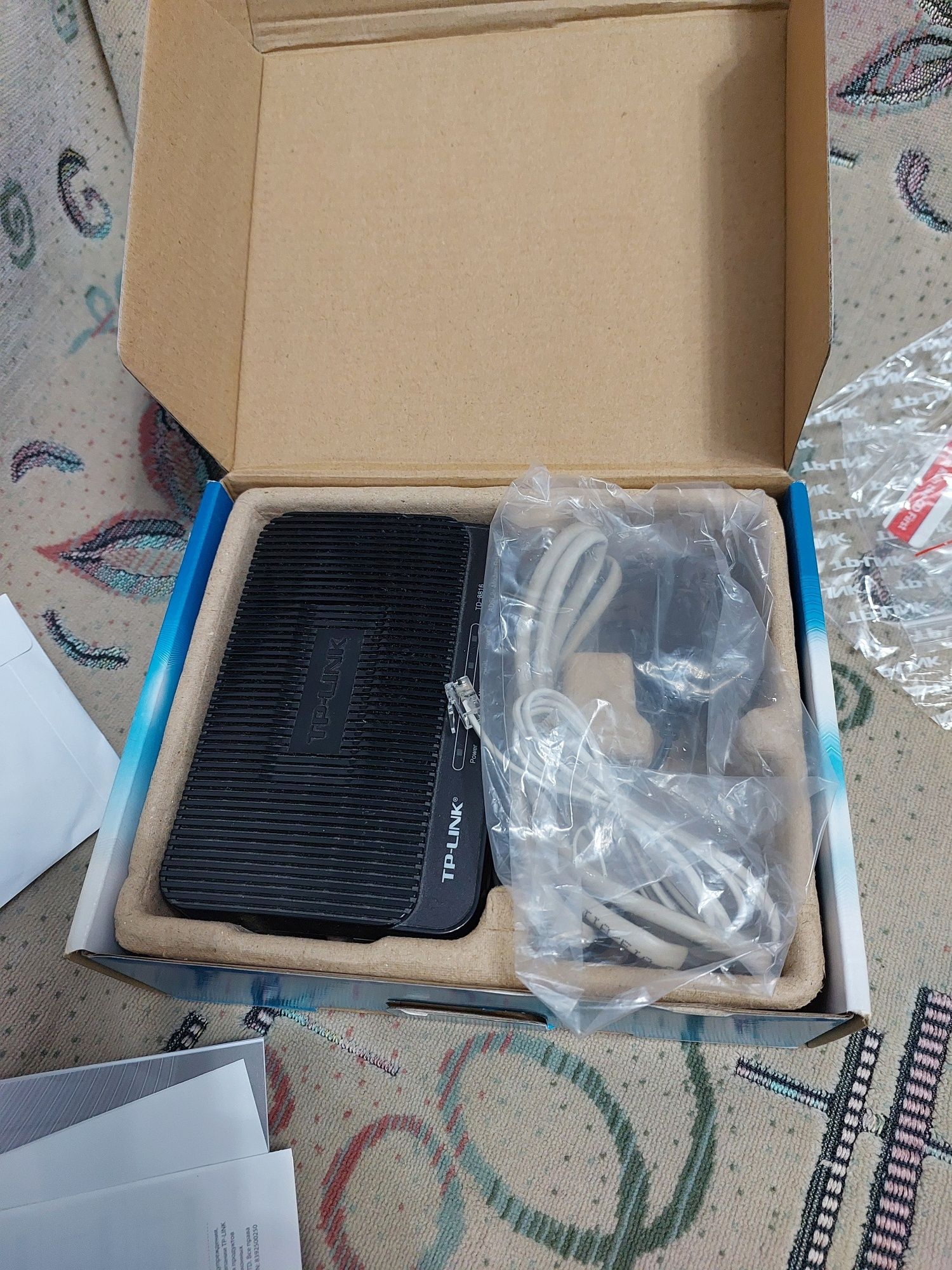 Tp-link TD-8816.