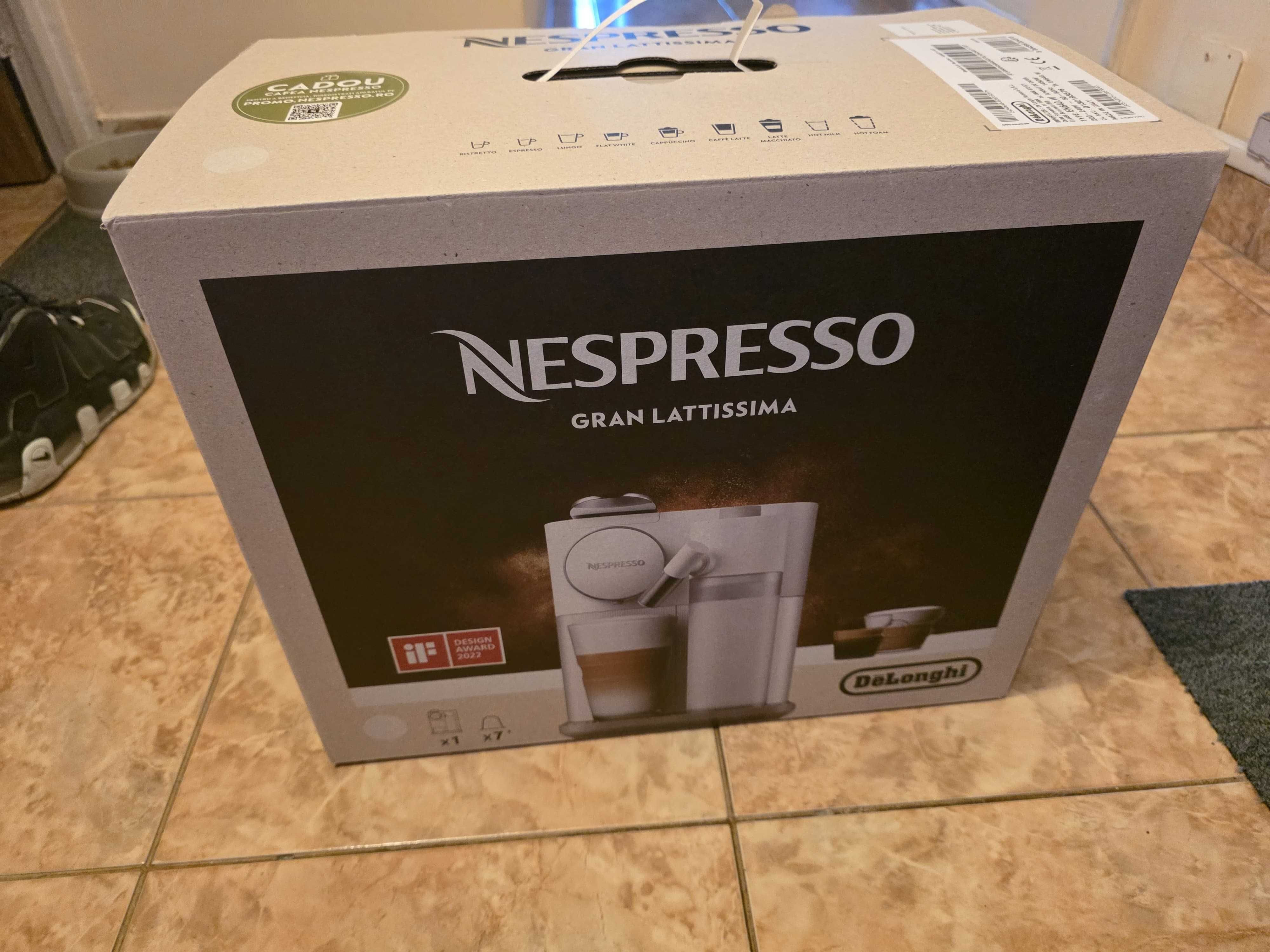 Espressor Nespresso by De'Longhi Gran Lattissima EN640.W, 1450W