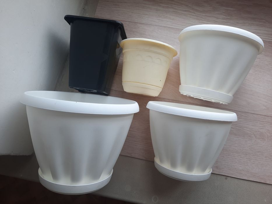 Горшки  0.5л, 1л, 2 л.