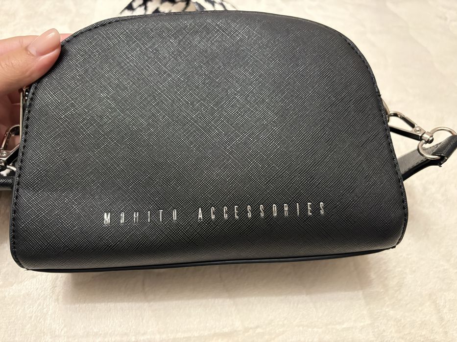 Черна дамска чанта Mohito