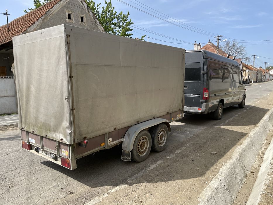 Remorca tandem 2.7 t , marca Saris-Stare f buna !
