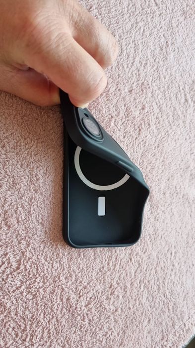 Калъф, гръбче за iPhone 16e