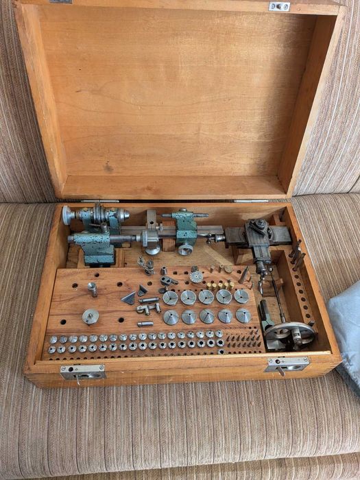 Струг за часовникари