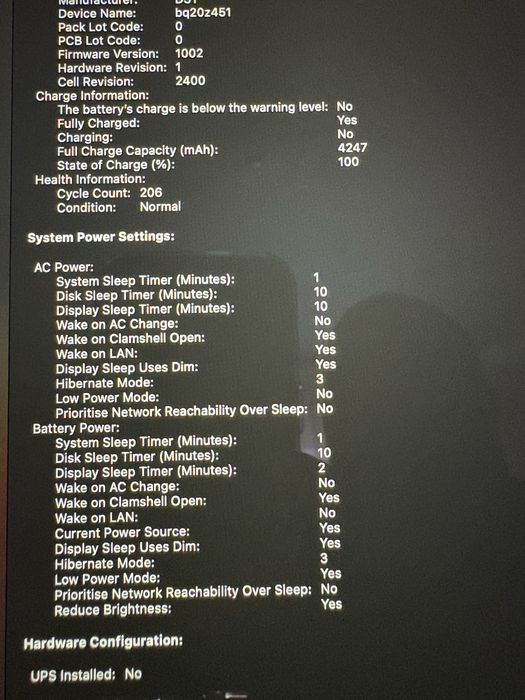 Macbook Pro 13”, 206 cicluri, stare excelentă