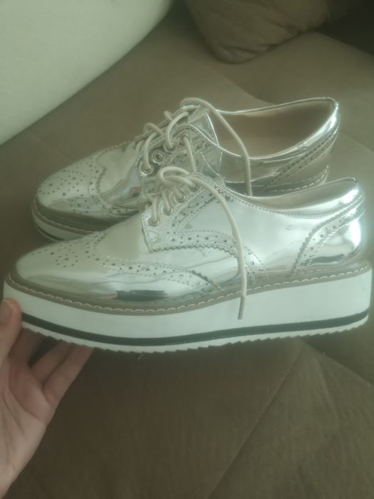 Дамски обувки