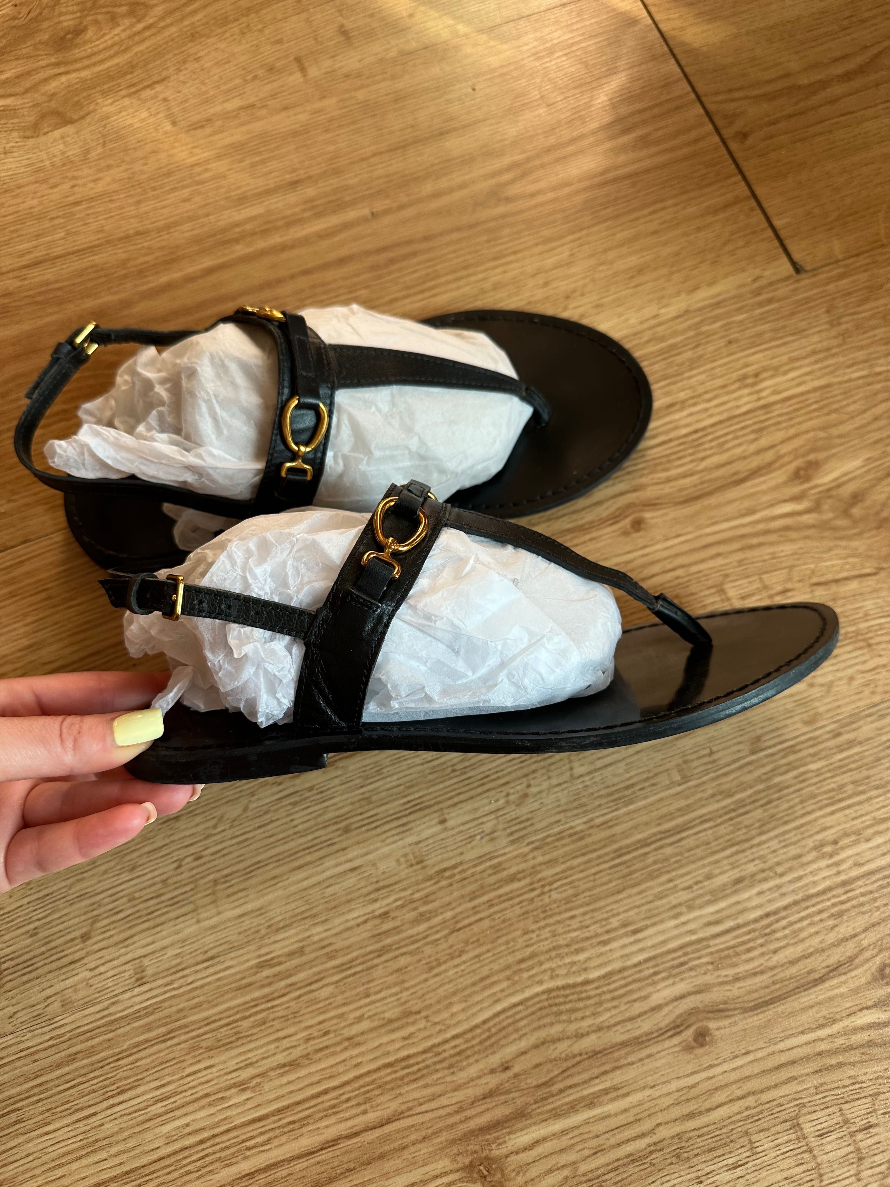 Дамски кожени сандали Zara