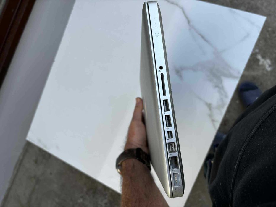 MacBook Pro 13” (Mid 2012) – i5, 8GB RAM, 256GB SSD