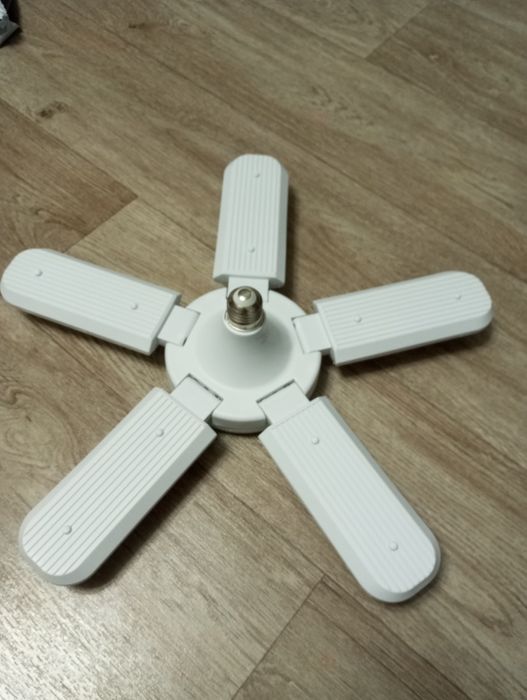 Продам лампу светодиодную