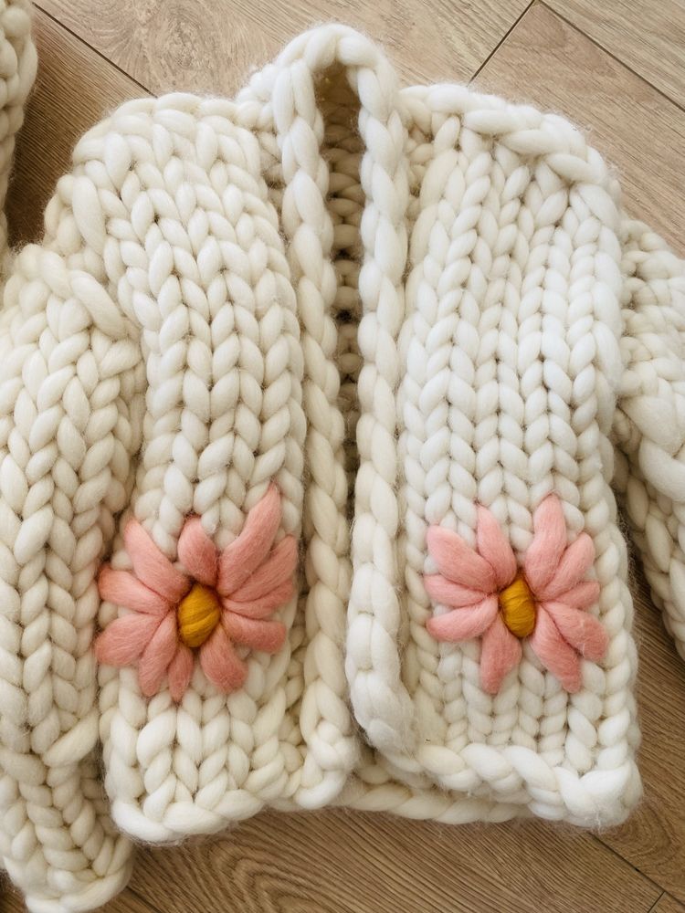 Set RedCardigans