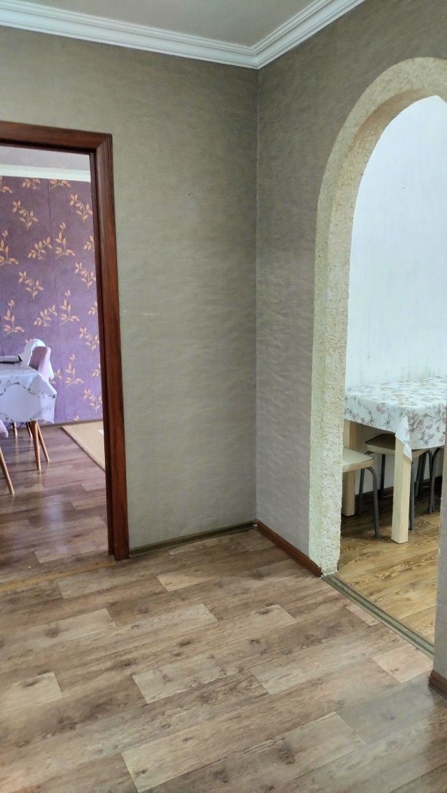 Продам 2 комнатную квартиру в 4 мкр