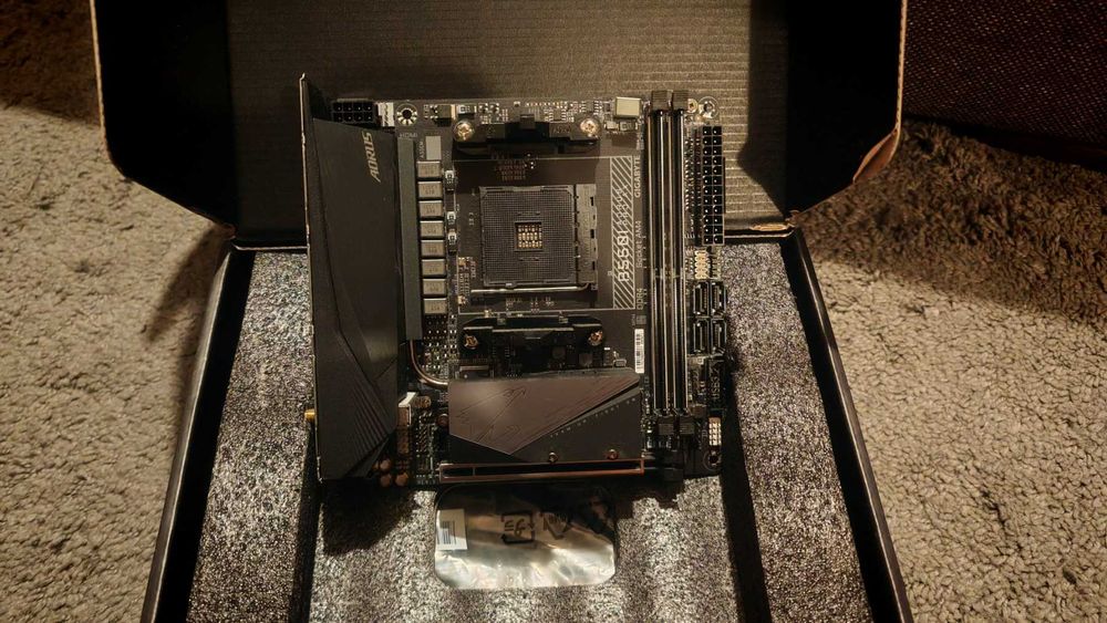 Дънна платка GIGABYTE B550I AORUS PRO AX, WI-FI, Socket AM4