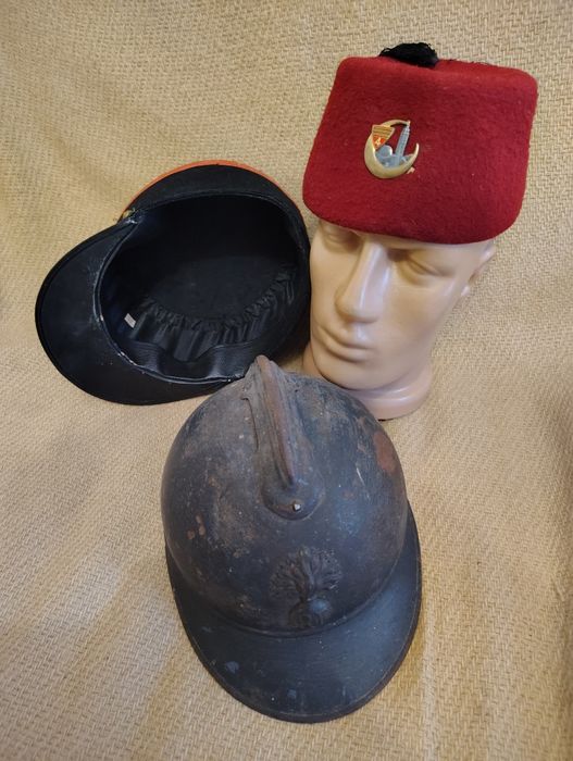 Pălării ww1 casca Adrian, chipiu ofiter sau fes algerian raritat