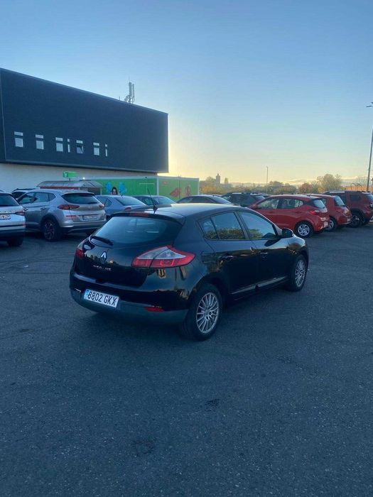 Renault Megane 3 - 3600 E usor negociabil