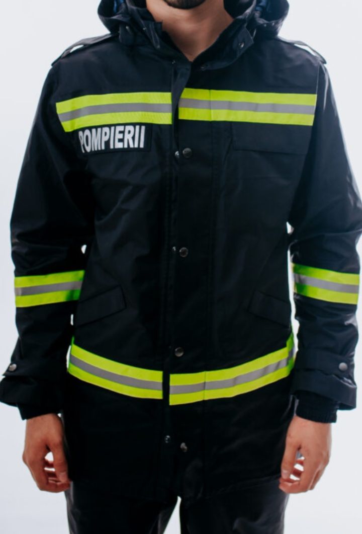 Costum protecție împotriva intemperiilor pompieri