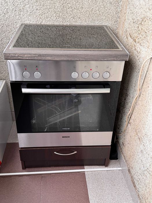 Готварска печка Bosch Pyrolyse