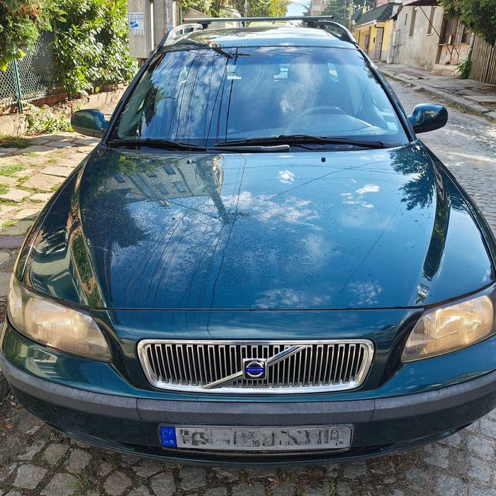 Продавам VOLVO V70