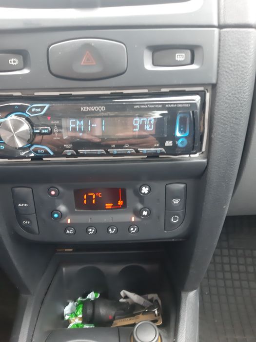 Vind Renault Clio Symbol