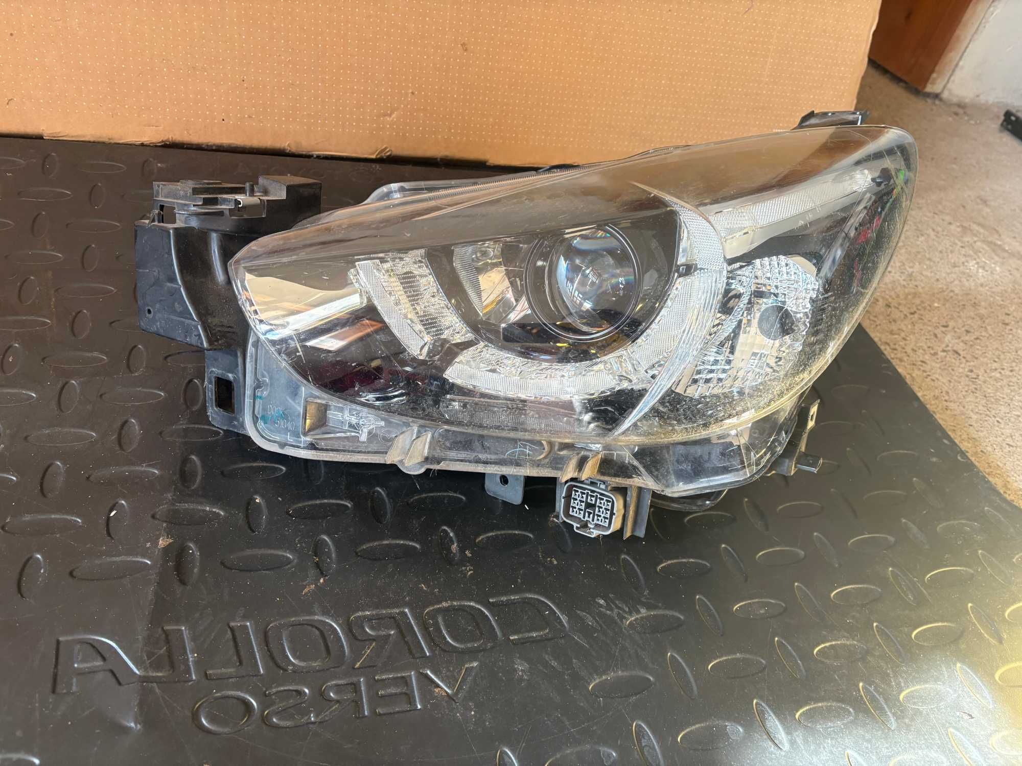 Ляв фар за Мазда 2 / Mazda 2 FULL LED
