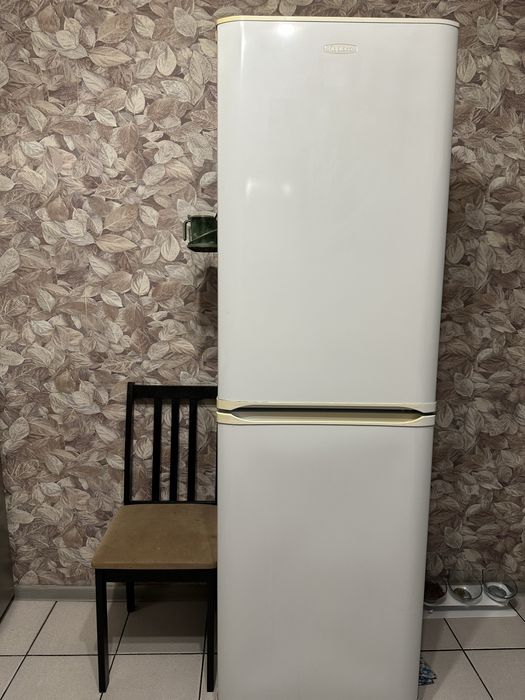 Продам БУ холодильник бирюса в рабочем состояние