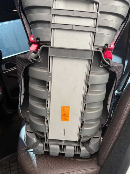 Столче за кола Britax 15-36 кг.