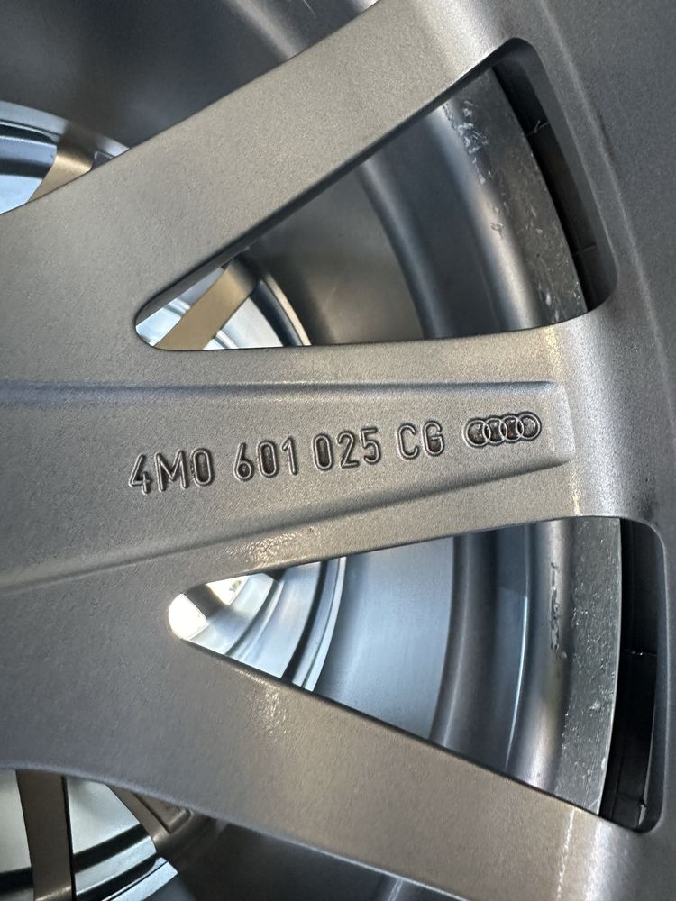 Оригинални джанти 22“ Audi Sport за Ауди Q7/SQ7 4М с зимни гуми!
