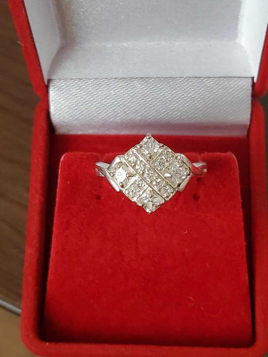 AG95,inel argint 925,nou/marcat, zirconiu alb, model deosebit