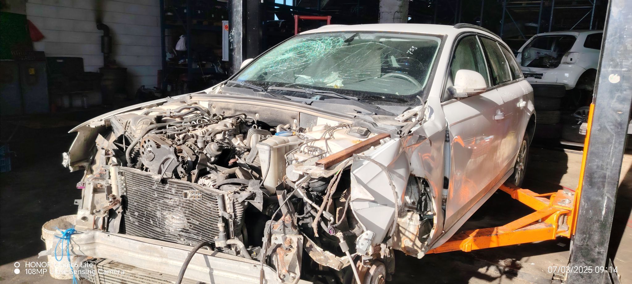 Scut caroserie Audi A4 B8/8K [2007 - 2011] 2.0 tdi CAGA