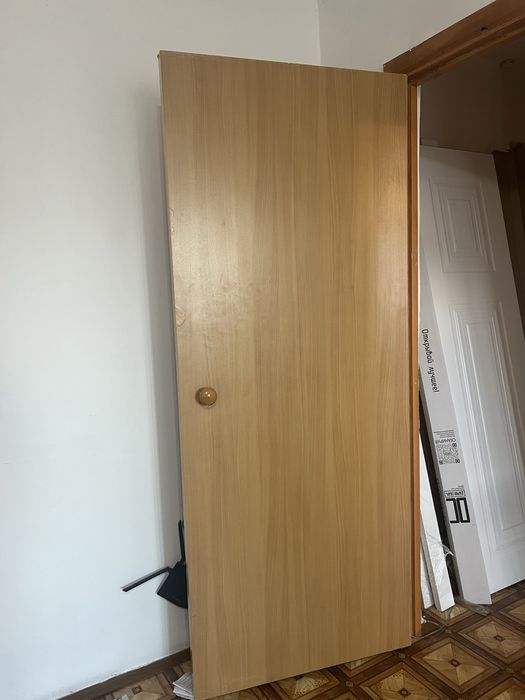 Отдам двери Бесплатно