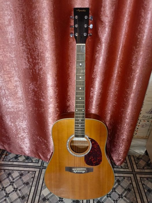 Продам гитару aag e150