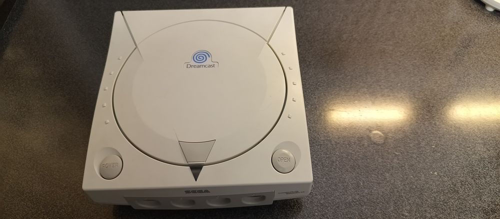 Sega Dreamcast hkt-3030