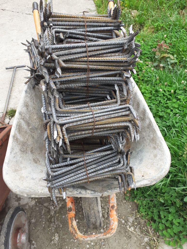 Etrieri  din fier beton  40 /20
