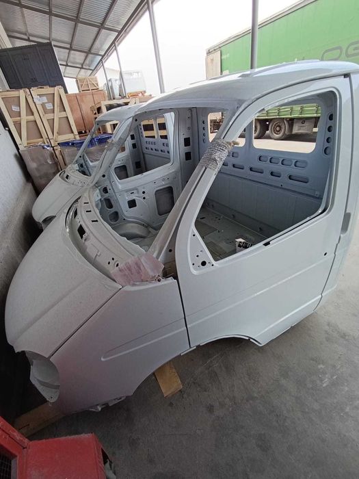 Кабина ГАЗель Бизнес в металле окрашенная под дв.УМЗ-4216 Стандарт.