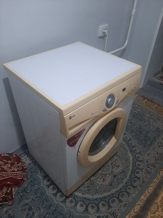 Продаётся стиральная машина