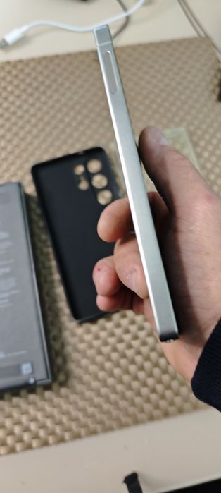 Samsung Galaxy s 25 ultra 512 GB.