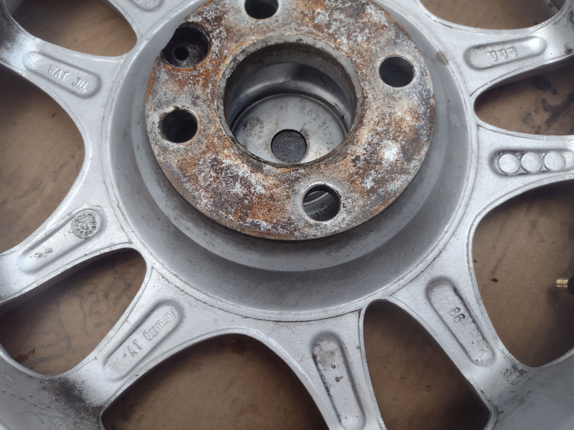 Перфектни Aluett 14-4x98 ET37 6j Fiat panda